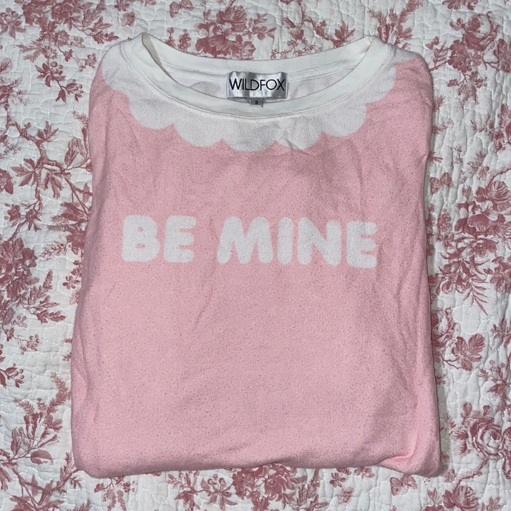 WILDFOX vintage “be mine” sweatshirt S 🩵
